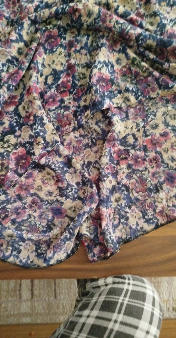 Çiçek Desenli önü kısa arkası uzun etek - Görsel 3