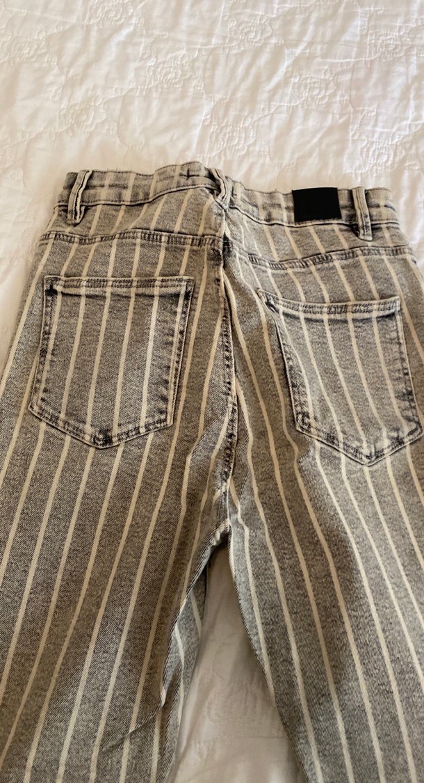 Gri Çizgili Kadın Midi Kot Pantolon - Görsel 3