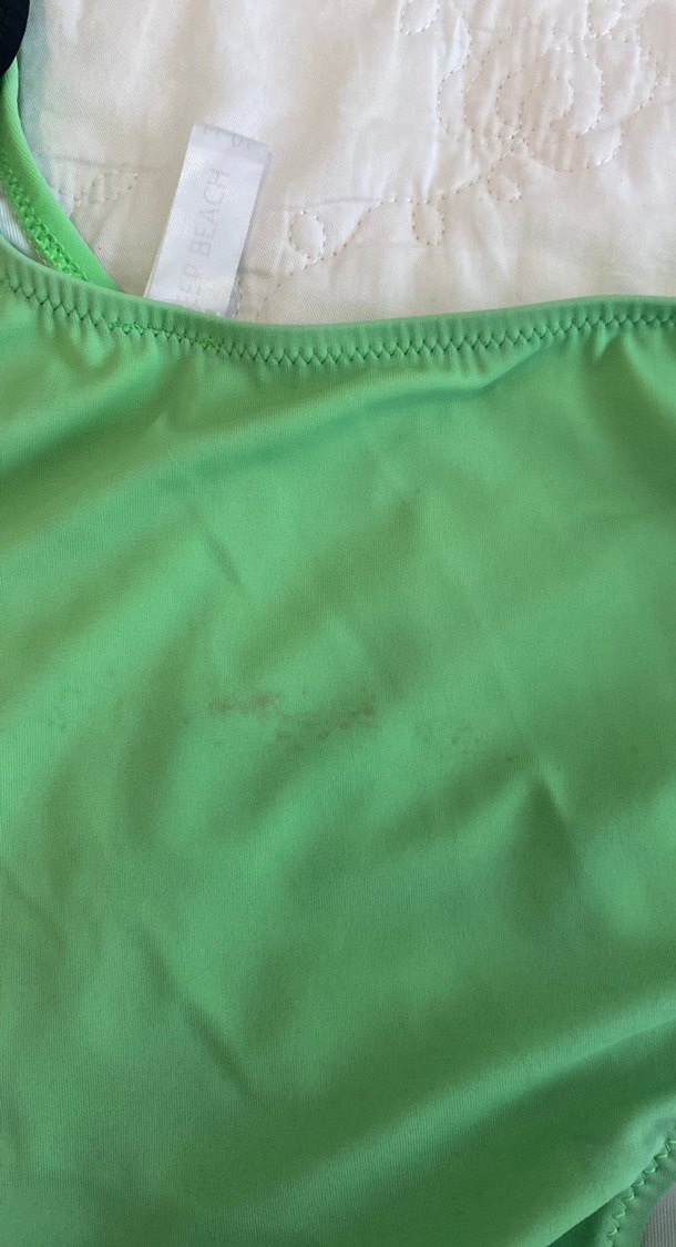 Yeşil Siyah Drapeli Tek Omuz Mayo - Görsel 2