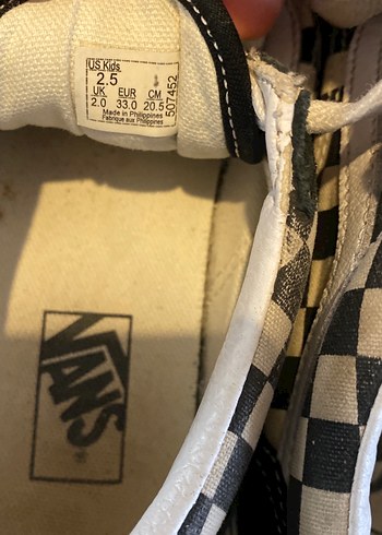 Vans
 Beyaz Siyah Çizgili Bağcıklı Spor Ayakkabı - Görsel 4