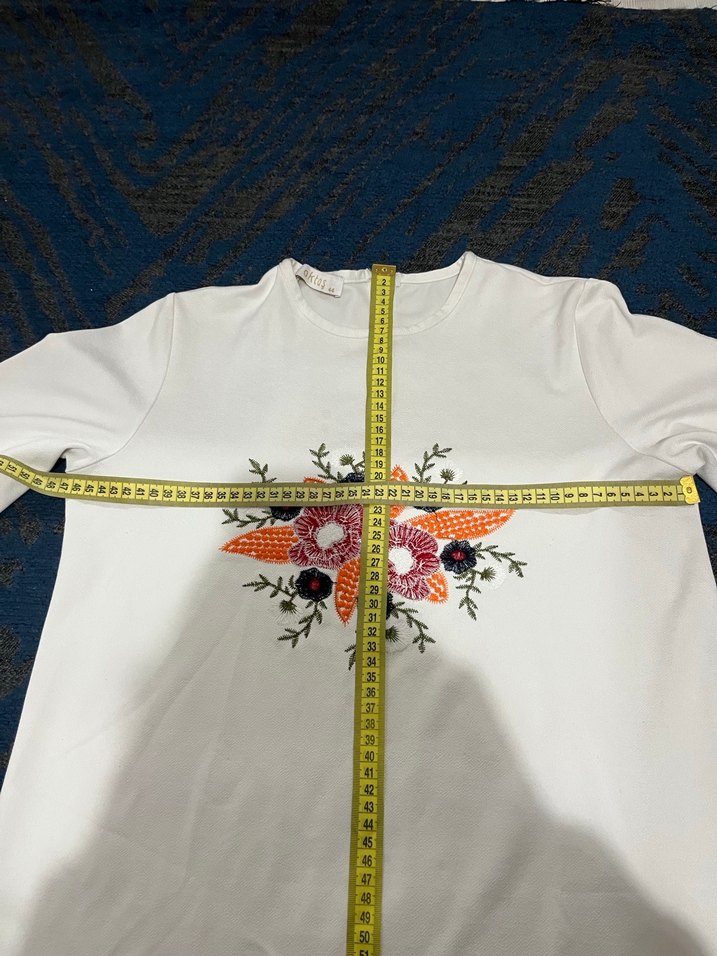 Çiçek Desenli Uzun Kollu tunik - Görsel 3