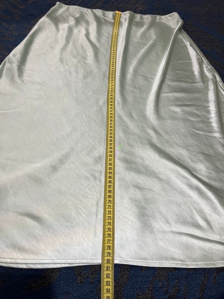 Çağla yeşili Saten Midi Etek, Salaş Kesim - Görsel 4