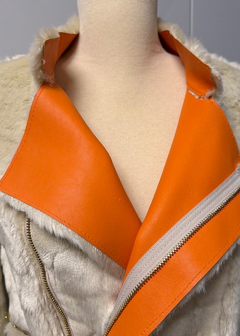 Kürk Detaylı Beyaz Kadın Ceket - Görsel 2