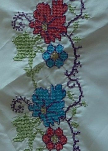 Nakışlı Beyaz ceyizlik bohça - Görsel 3