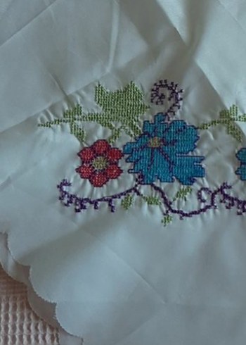 Nakışlı Beyaz ceyizlik bohça - Görsel 4