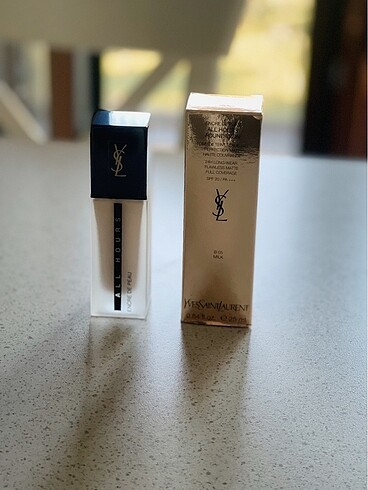 Yves Saint Laurent Yves Saint Laurent All Hours B05 Milk