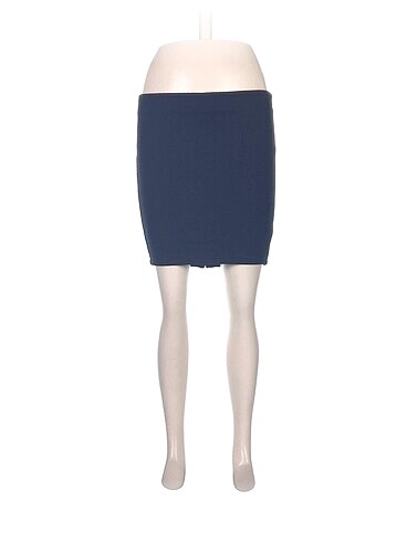 Bershka Mini Etek %70 İndirimli.