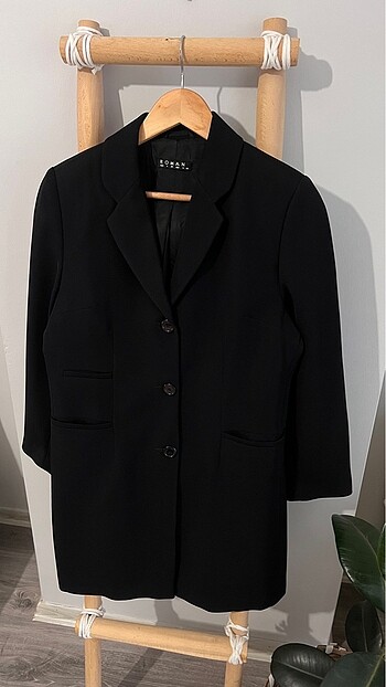 Roman Siyah Vintage Uzun Ceket