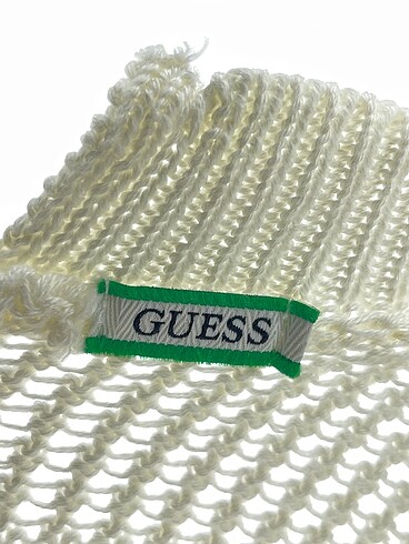 m Beden beyaz Renk Guess Kazak / Triko %70 İndirimli.