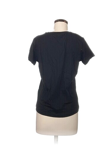 m Beden National Geographic T-shirt %70 İndirimli.