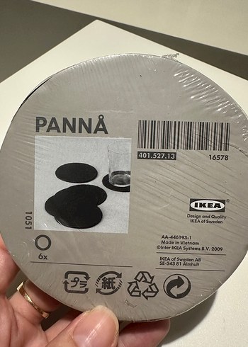 Ikea İkea Siyah ve Kırmızı bardak altlığı