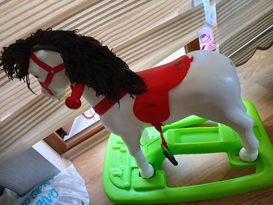 Renkli Sallanan Beyaz At Oyuncak - Görsel 5