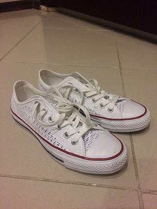 37 Beden Dantel beyaz converse