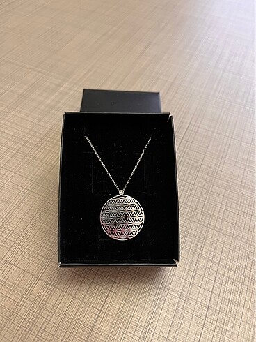 Blue diamond kolye