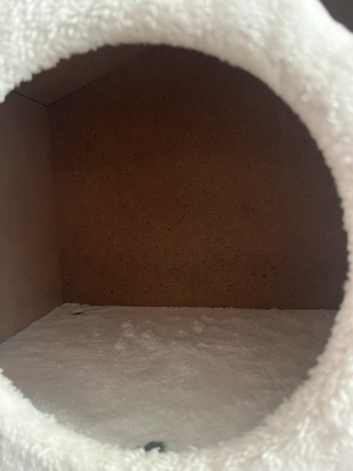 Gri Kedi Evi ve Tırmalama Direği - Görsel 3