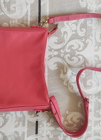 Pembe Çanta