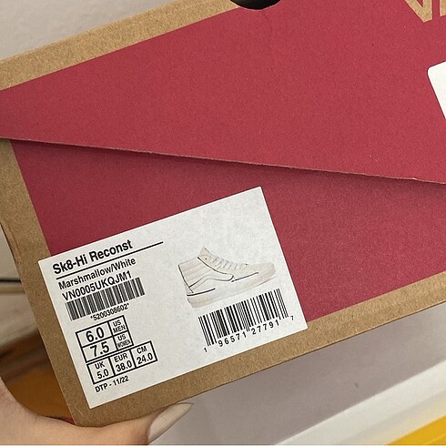 38 Beden beyaz Renk Vans Sk8-Hi Reconst 38