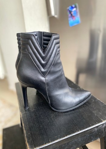 Siyah Deri Stiletto Topuklu Kadın Bot - Görsel 3