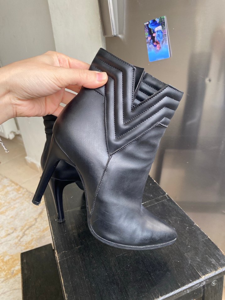 Siyah Deri Stiletto Topuklu Kadın Bot - Görsel 4