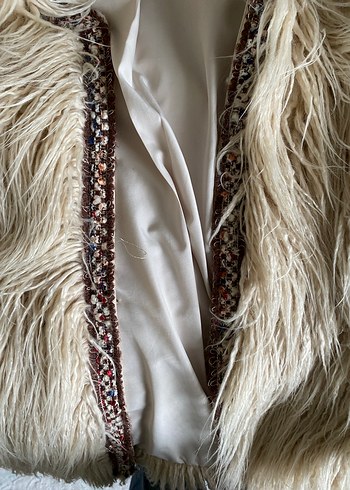 Zara Nakışlı Bej Kadın Yünlü Midi Peluş Ceket - Görsel 6