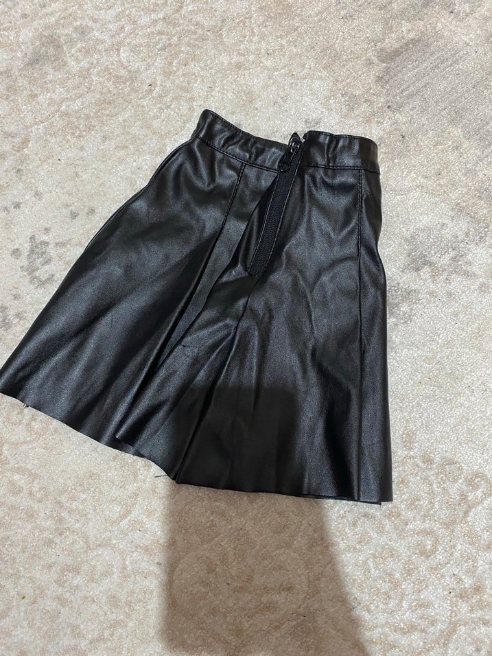 Siyah Deri Mini Etek Kürklü Detaylı - Görsel 3