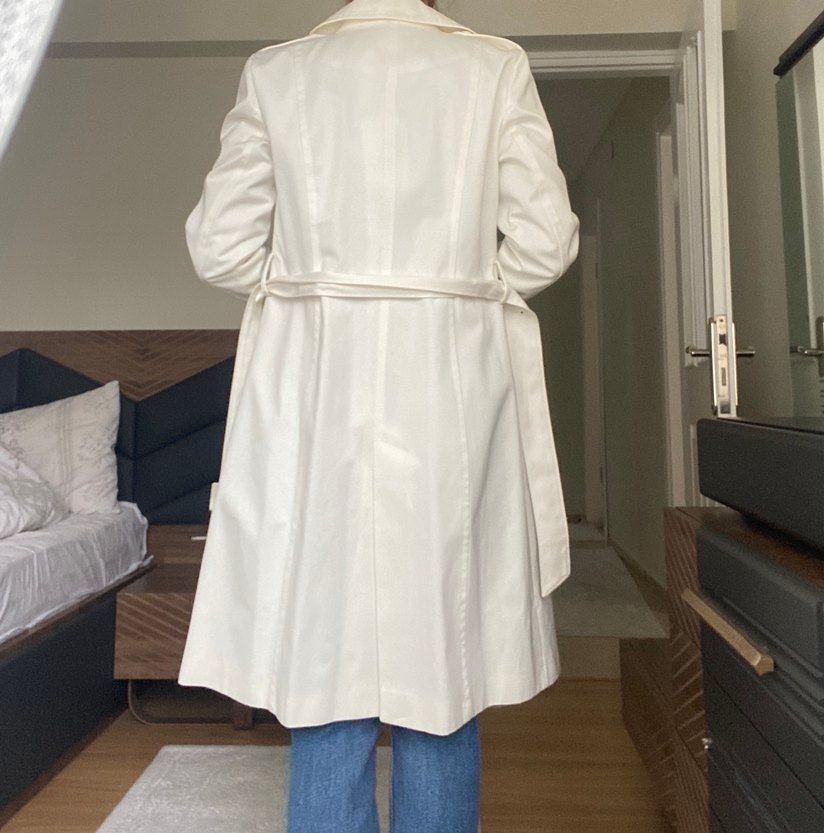 İpekyol Beyaz Midi Düğmeli Kadın Trençkot - Görsel 3