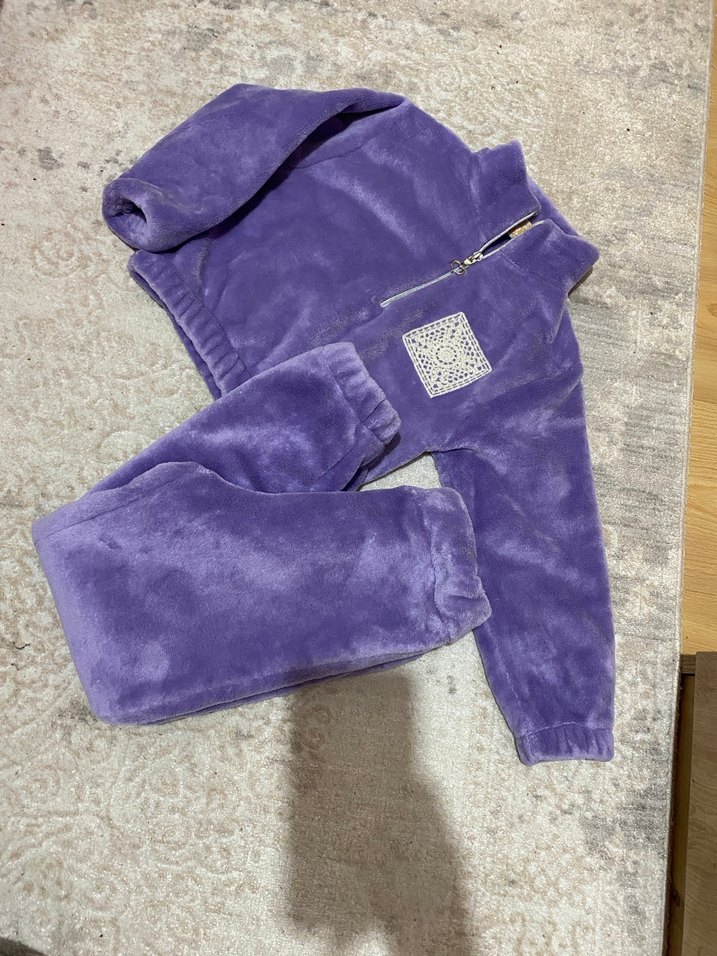 Mor Peluş Kız Eşofman Takımı - Görsel 2