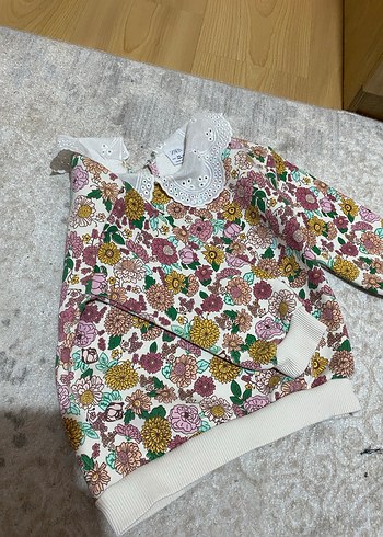 Dantel Yakalı Nakışlı Bebek Kız Takımı - Görsel 4