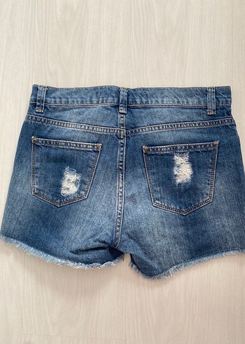 Kadın Mavi Yırtık Mini Kot Şort - Görsel 4