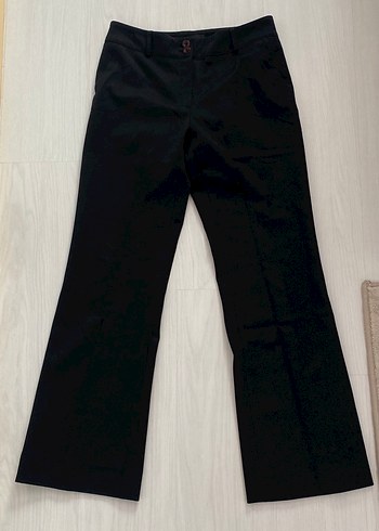 Kadın Siyah Kemerli Kumaş Pantolon - Görsel 3