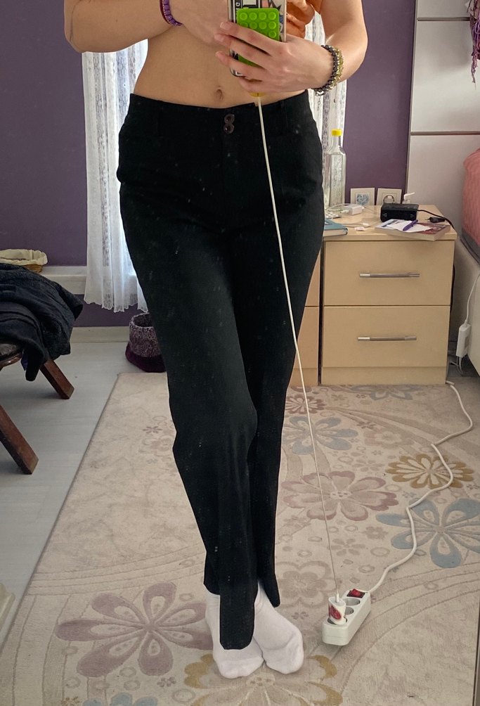 Kadın Siyah Kemerli Kumaş Pantolon - Görsel 2