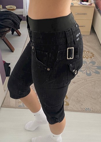 Kadın Siyah Kemerli Kısa Denim Pantolon Kapri Vintage y2k - Görsel 3