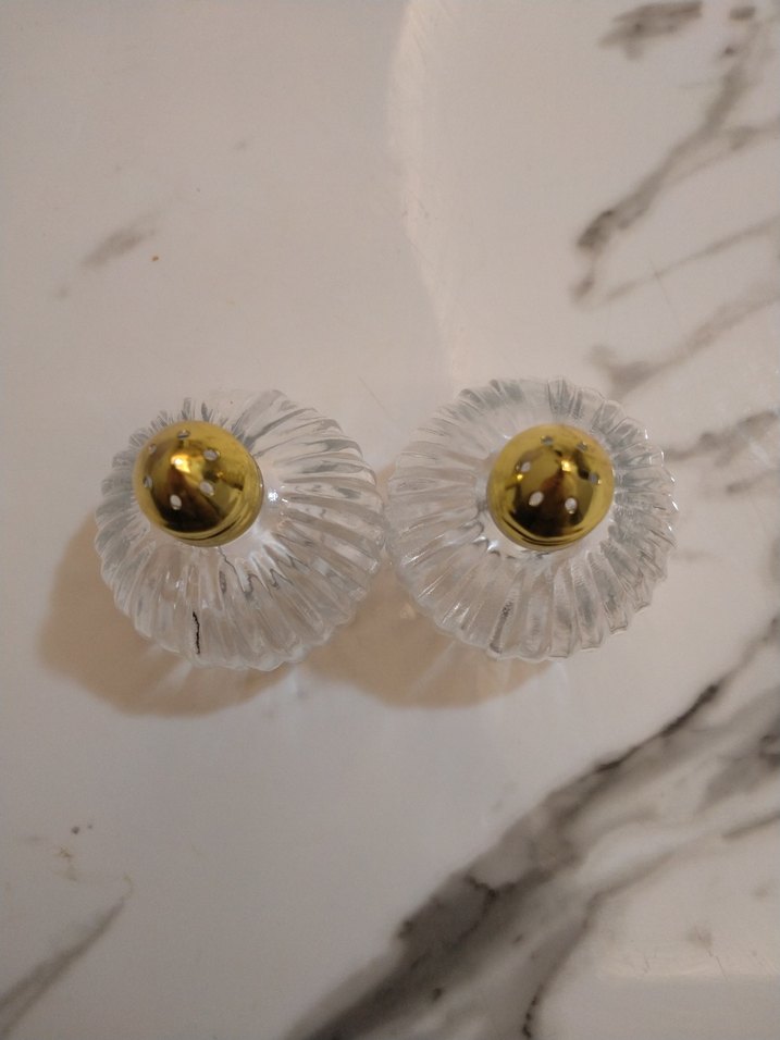 Altın Kapaklı Cam Tuzluk ve Biberlik Seti - Görsel 3