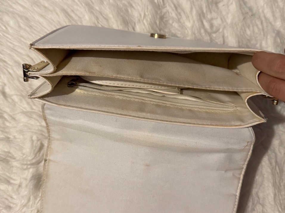 Zincir Detaylı Beyaz Deri Kadın Çanta - Görsel 3