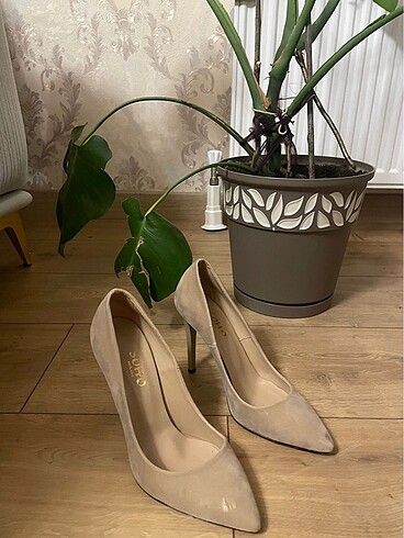 37 Beden Bej rengi stiletto