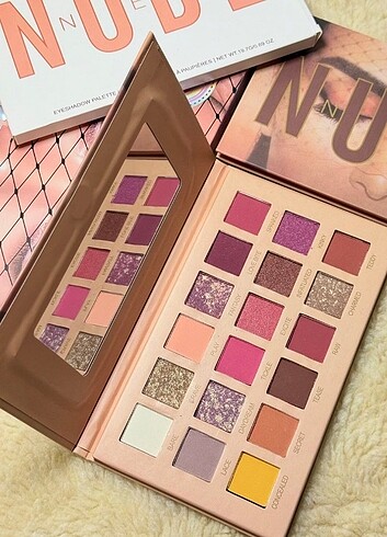 Nude far paleti
