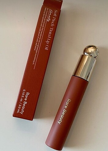 Rare beauty lip oil honesty 