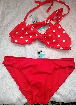 Kırmızı bikini Takımı 