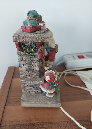 Beden Renkli Noel Baba ve Çocuk Figürlü Dekoratif Biblo