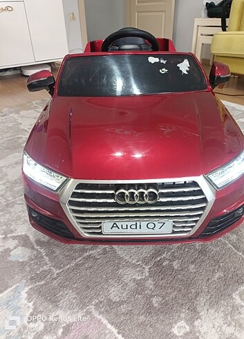 Akülü araba Audi Q7