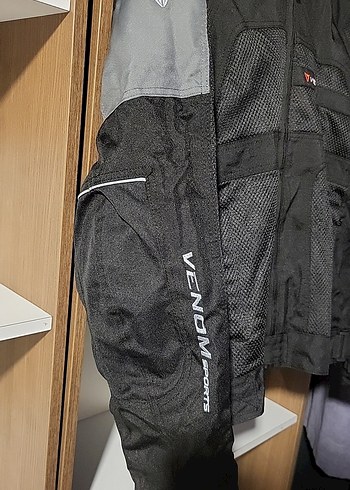 Gri motosiklet montu Venom - Görsel 3