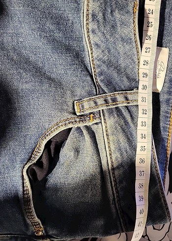 Açık mavi likralı jean - Görsel 2