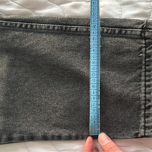 38 Beden Hiç giyilmemiş yeni ve etiketli jean/pantalon