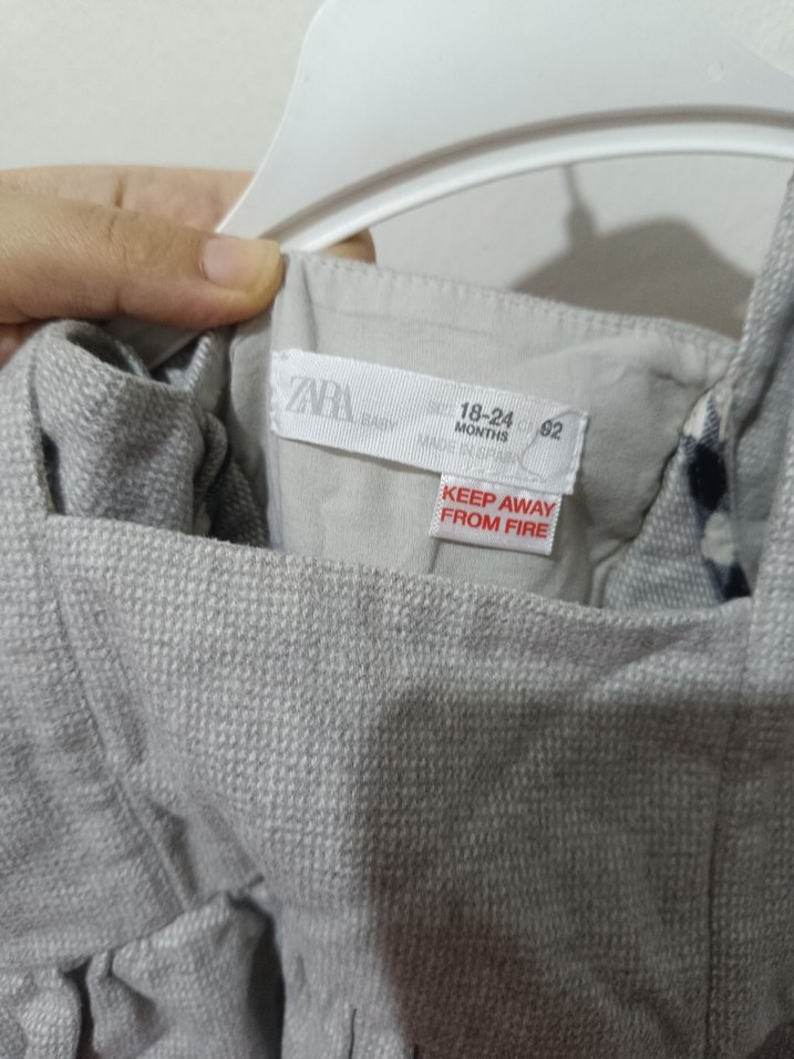 Kız Çocuk Keten Gri Askılı Elbise - Görsel 3