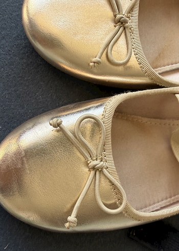 Kızlar için Altın Renkli Modern Klasik Babet - Görsel 2