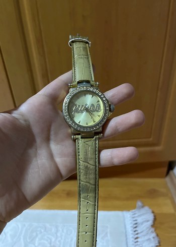 Altın Renk Vintage Guess Kadın Kol Saati