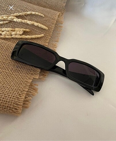 siyah vintage gözlük