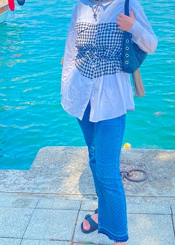 Kadın Mavi Batik Desenli Kot Pantolon ve gömlek