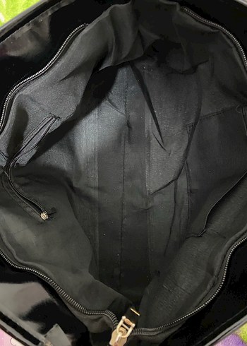 Parlak Siyah Deri Kadın Çantası - Görsel 2