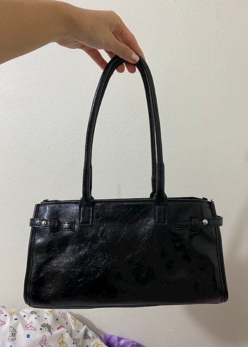 Siyah Deri Tokalı Gotik Kadın Çanta - Görsel 5